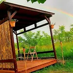 An Original Tiny House Wifi, Ac, Bikes, Ho Compatible Pátka