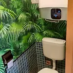 An Original Tiny House Wifi, Ac, Bikes, Ho Compatible