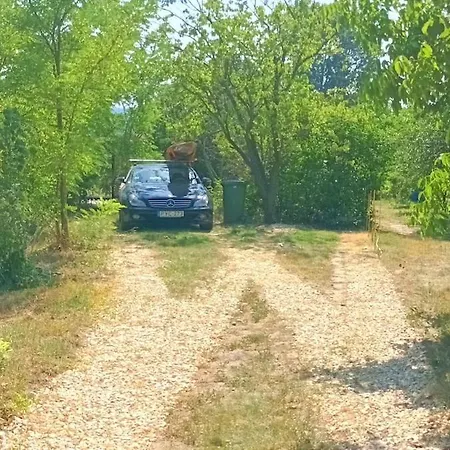 An Original Tiny House Wifi, Ac, Bikes, Ho Compatible * Pátka