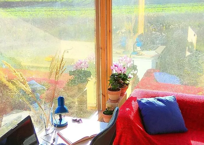An Original Tiny House Wifi, Ac, Bikes, Ho Compatible