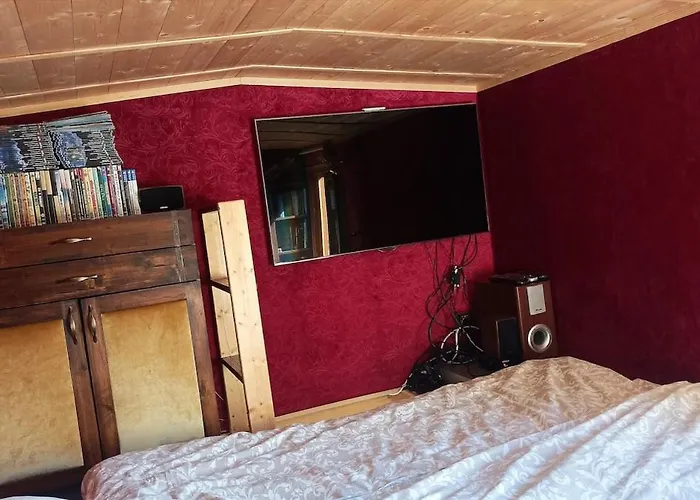 An Original Tiny House Wifi, Ac, Bikes, Ho Compatible *